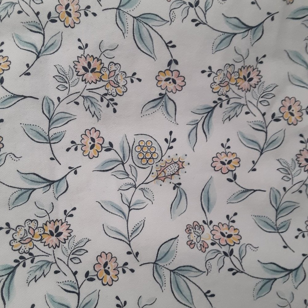 Loft Plus Size 16 Floral Pants - Picture 11 of 11